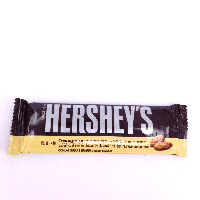 YOYO.casa 大柔屋 - Hersheys Creamy Milk Chocolate with Whole Almonds,40g YOYO.casa 大柔屋 - Hersheys Creamy Milk Chocolate with Whole Almonds,40g