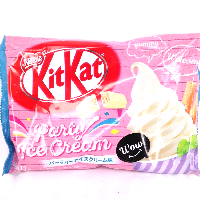 YOYO.casa 大柔屋 - KitKat Party Ice Cream Chocolate,139g YOYO.casa 大柔屋 - KitKat Party Ice Cream Chocolate,139g
